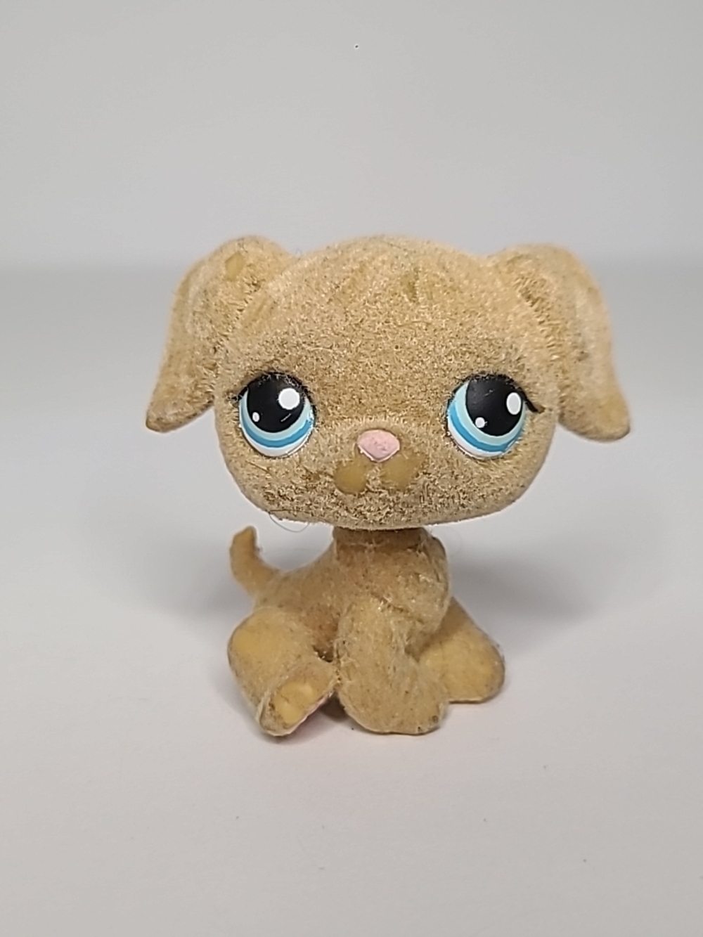 Littlest Pet Shop Tan Puppy Figure with Blue Eyes